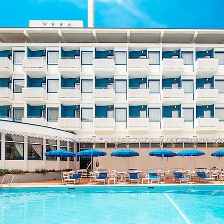 Hotel Medusa Splendid Линяно Сабиадоро Екстериор снимка