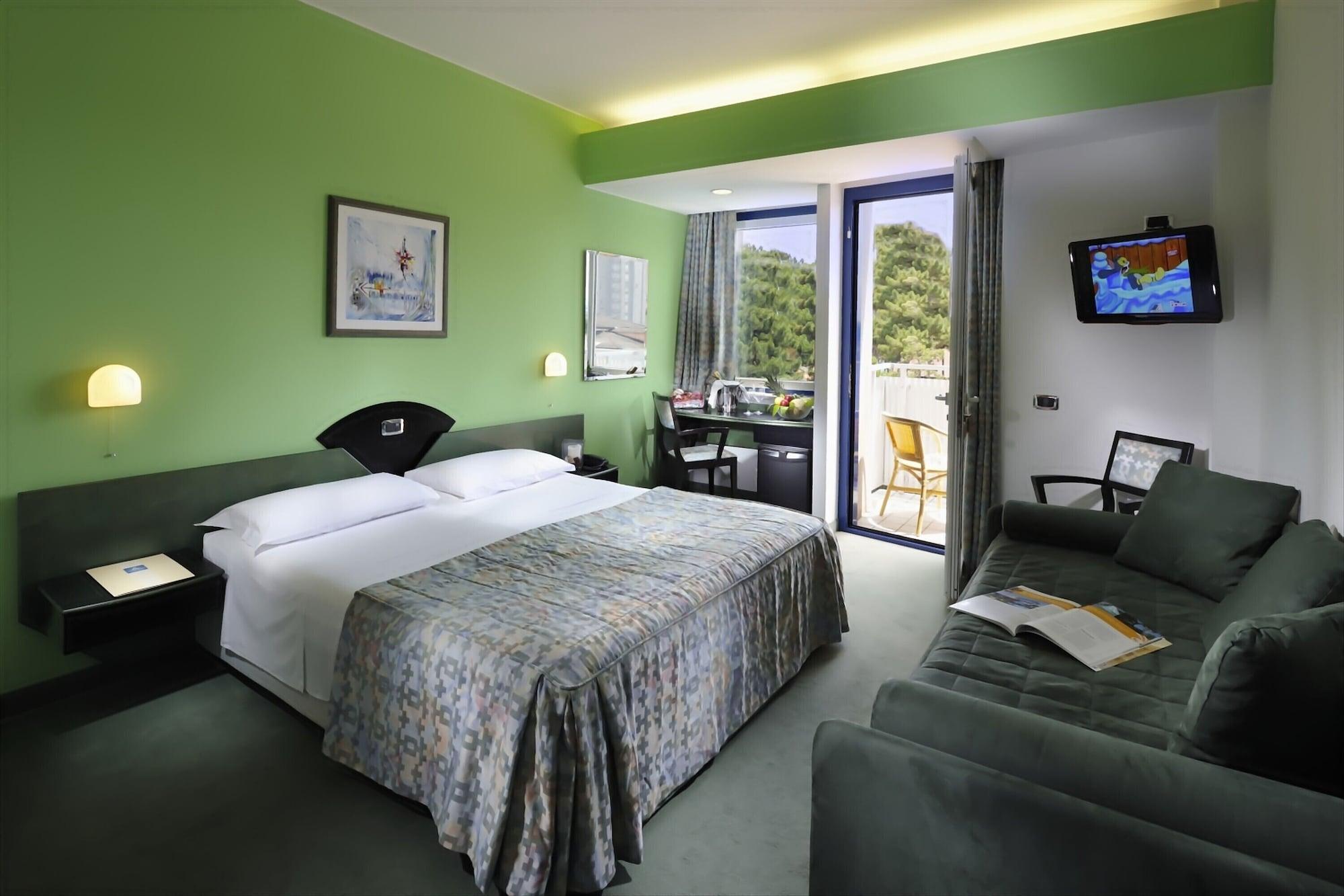Hotel Medusa Splendid Линяно Сабиадоро Екстериор снимка