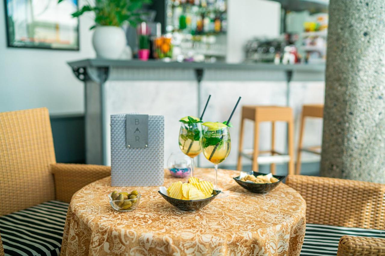 Hotel Medusa Splendid Линяно Сабиадоро Екстериор снимка