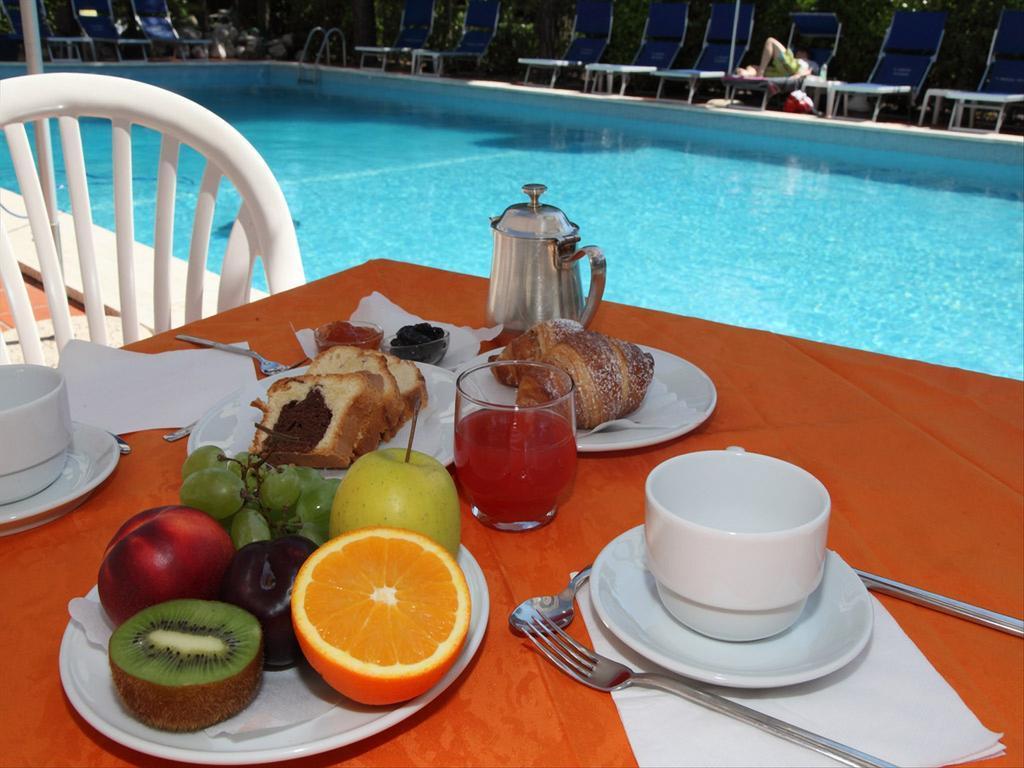 Hotel Medusa Splendid Линяно Сабиадоро Екстериор снимка