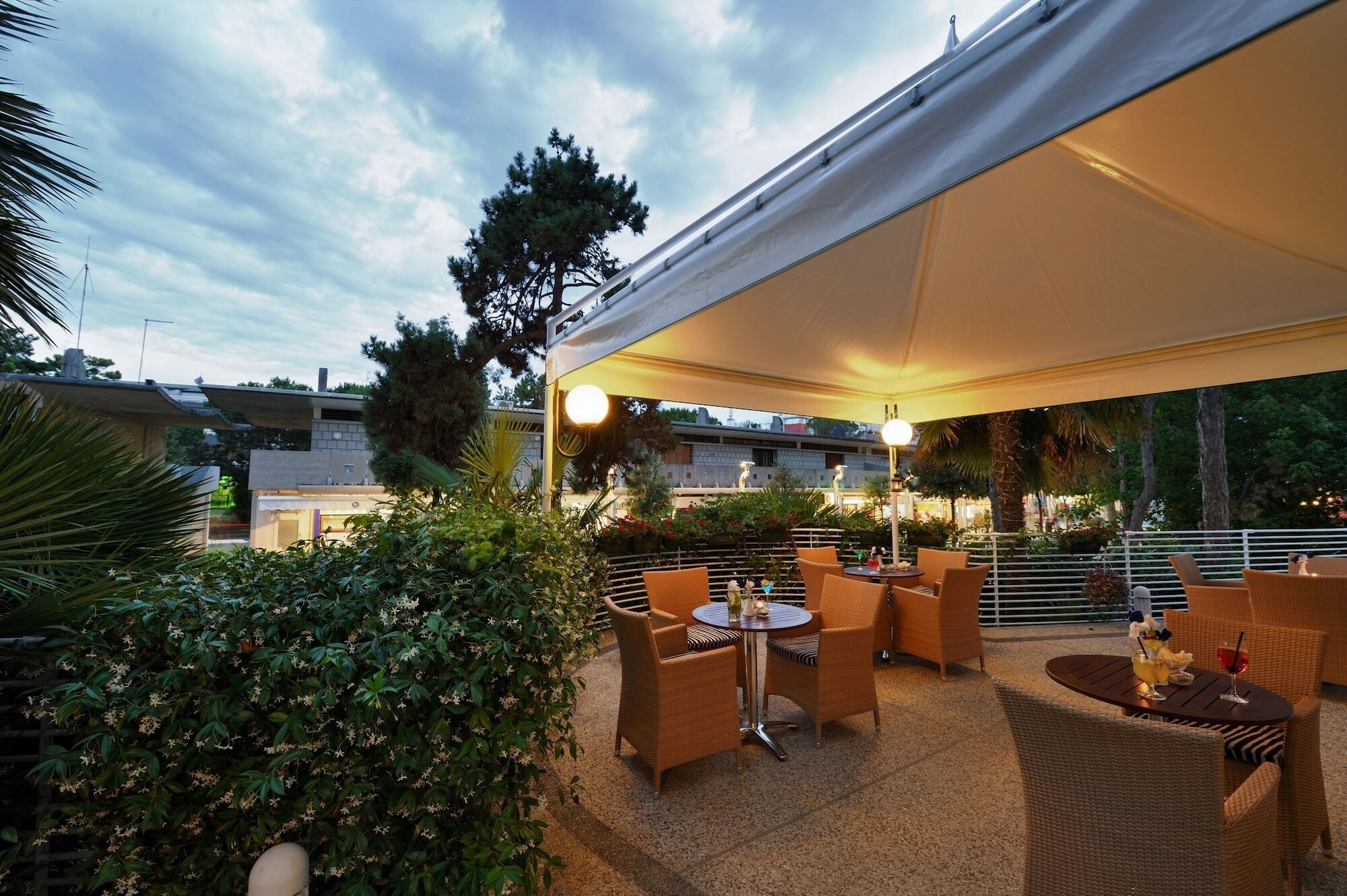 Hotel Medusa Splendid Линяно Сабиадоро Екстериор снимка